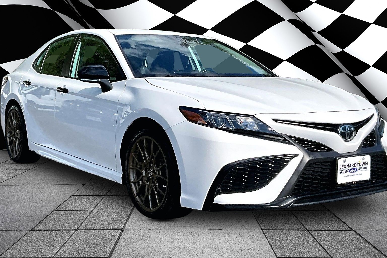 Used 2023 Toyota Camry SE image 11