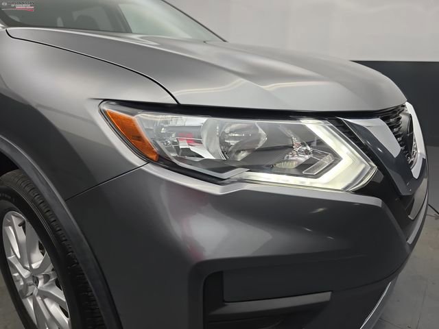 Used 2020 Nissan Rogue SV image 13