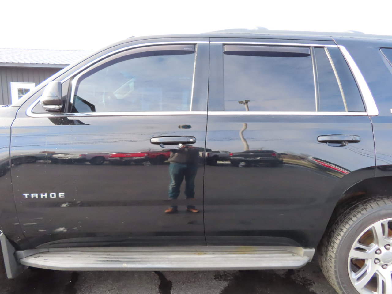 Used 2015 Chevrolet Tahoe LT image 9