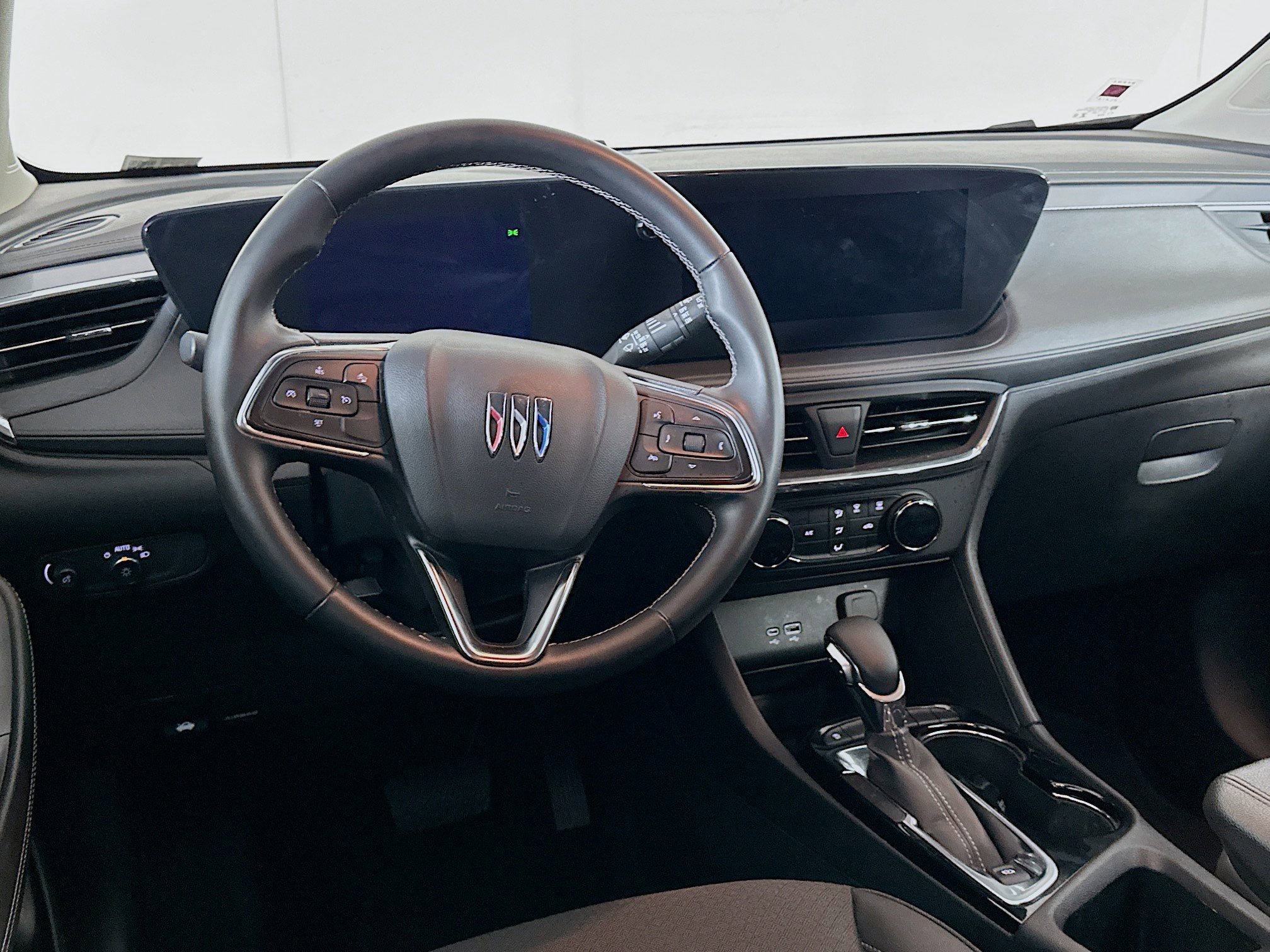 Used 2025 Buick Encore GX Preferred image 18