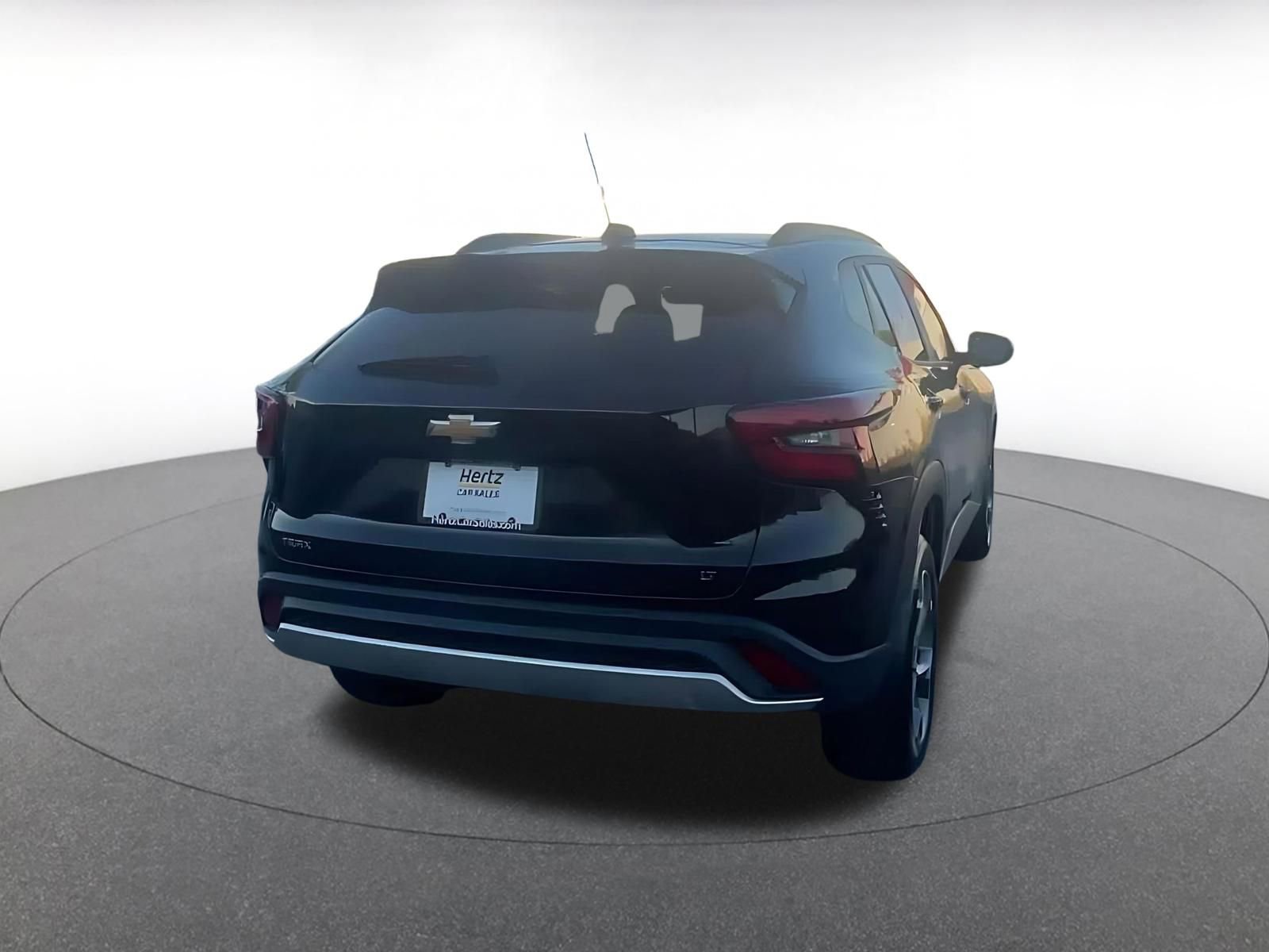 Used 2025 Chevrolet Trax LT FWD image 15