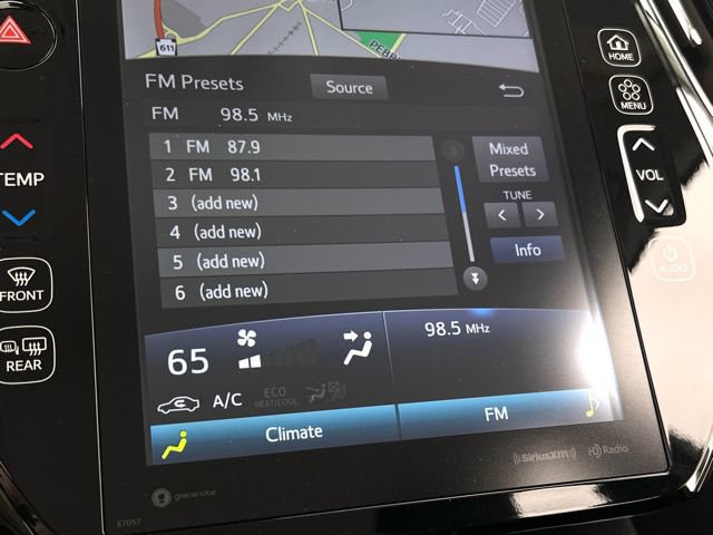 Used 2022 Toyota Prius Prime XLE FWD image 20