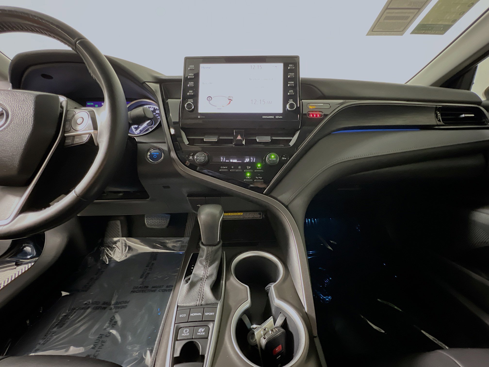 Used 2021 Toyota Camry XLE w/ Cold Weather Package image 25