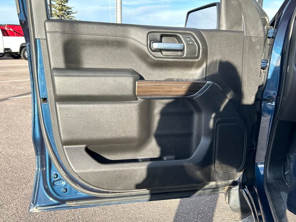 Used 2020 Chevrolet Silverado 1500 LT w/ All-Star Edition image 18