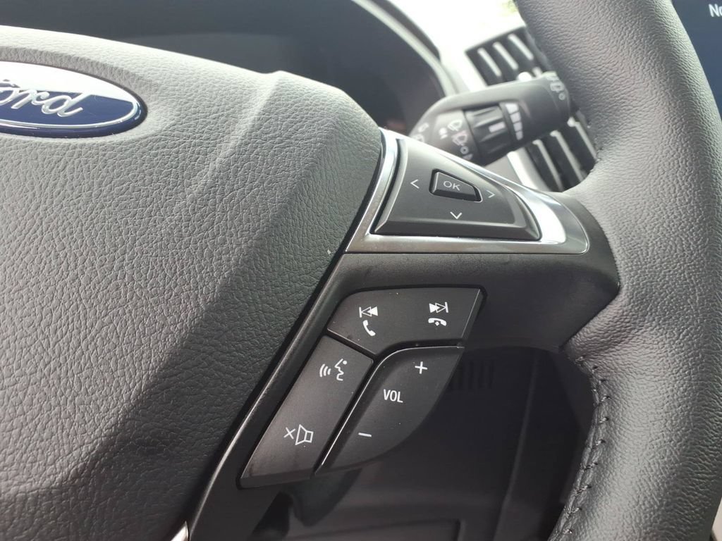 Used 2024 Ford Edge SEL w/ Convenience Package AWD/4WD image 16