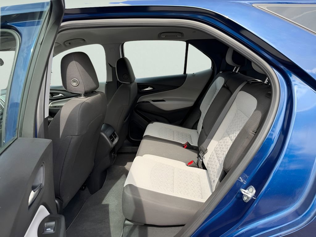 Used 2023 Chevrolet Equinox LS w/ Driver Confidence II Package AWD/4WD image 29