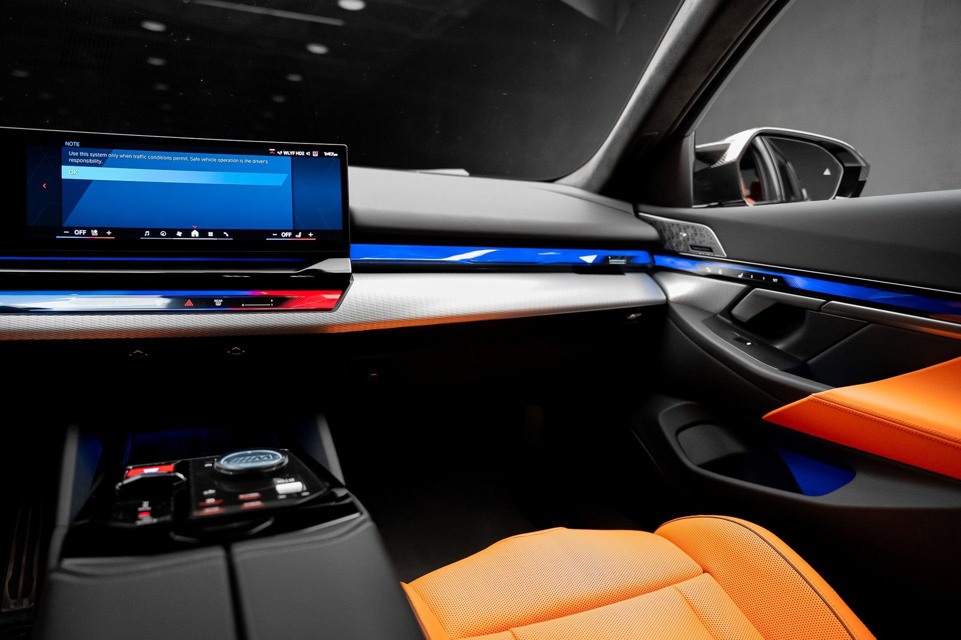 Used 2025 BMW M5 image 44