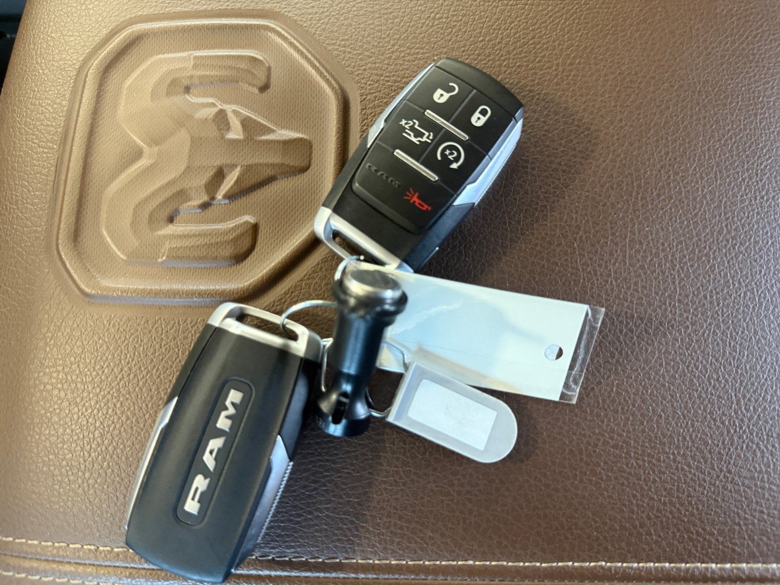 Used 2022 RAM 2500 Laramie AWD/4WD image 23