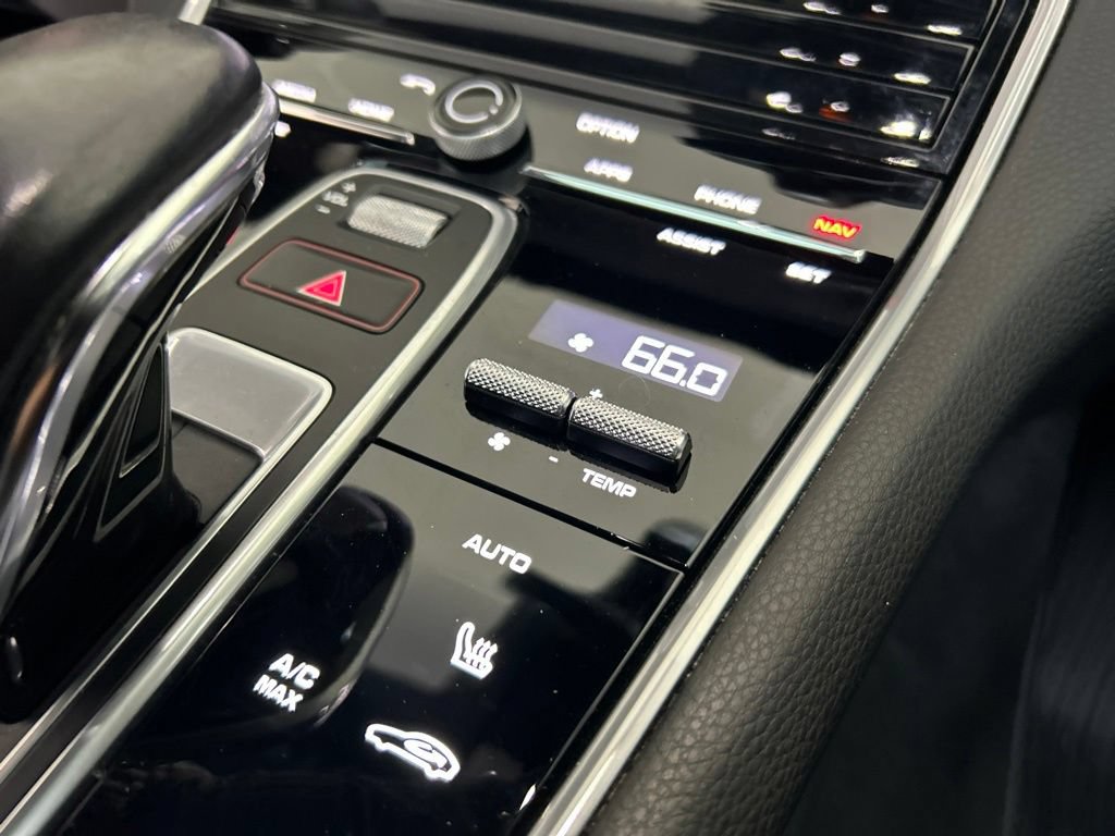 Used 2019 Porsche Panamera 4 AWD/4WD image 44