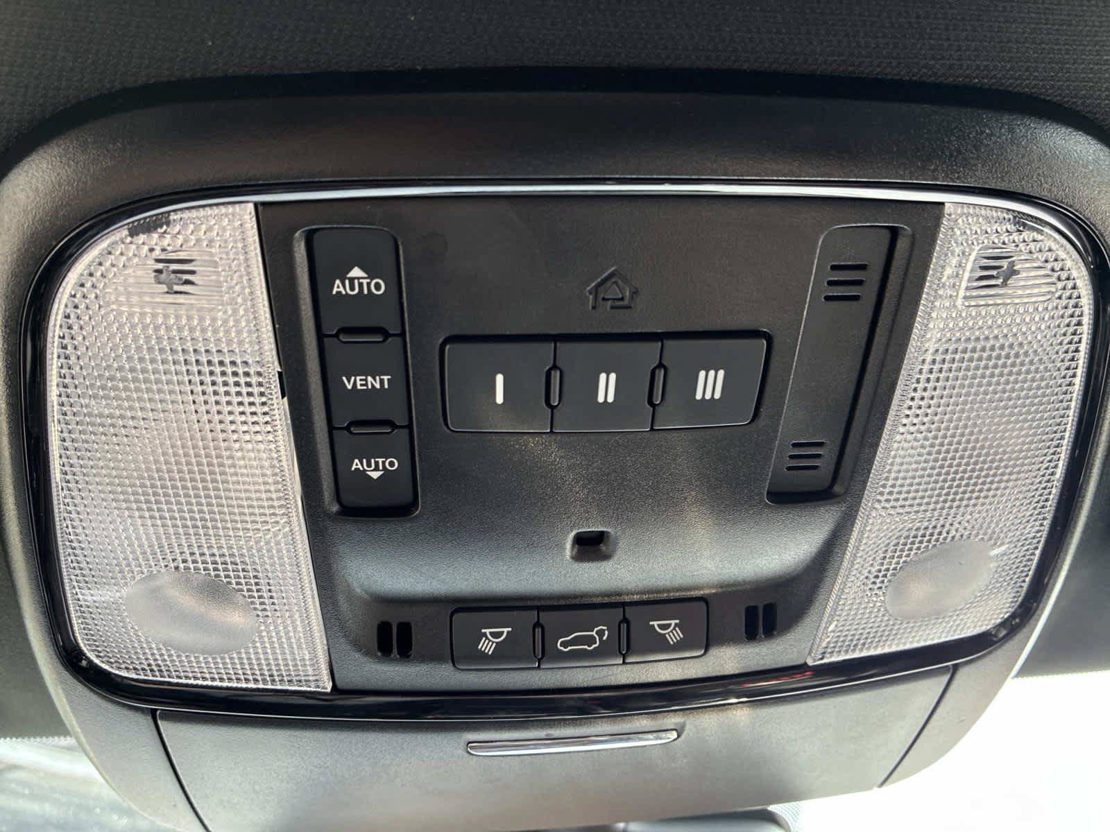 Used 2024 Dodge Durango GT AWD/4WD image 48