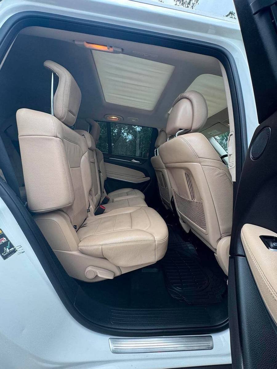 Used 2017 Mercedes-Benz GLS 550 4MATIC image 15