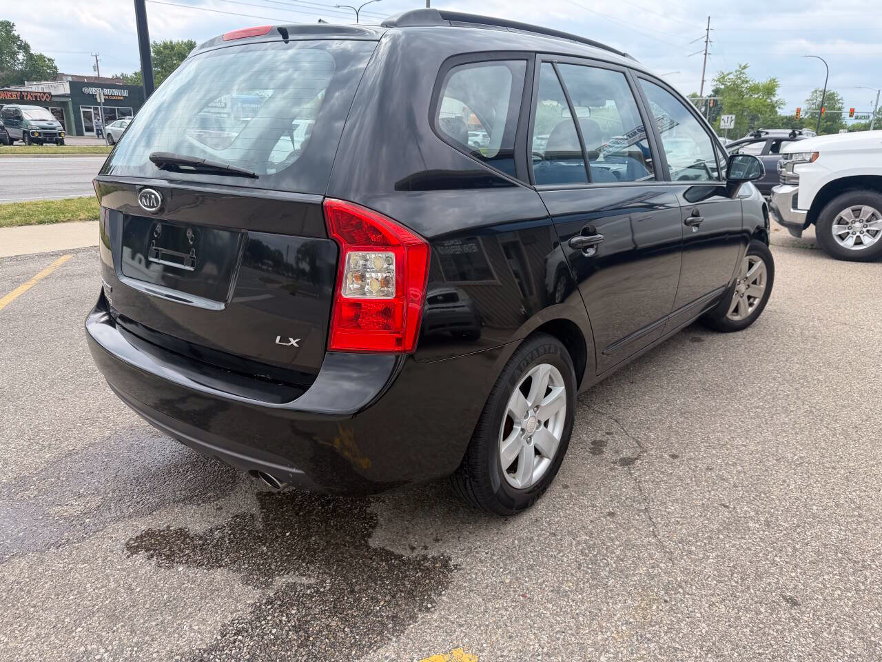Used 2007 Kia Rondo LX w/ Convenience Pkg FWD image 9