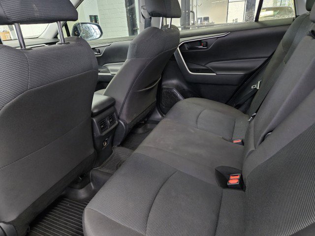 Used 2023 Toyota RAV4 LE image 9