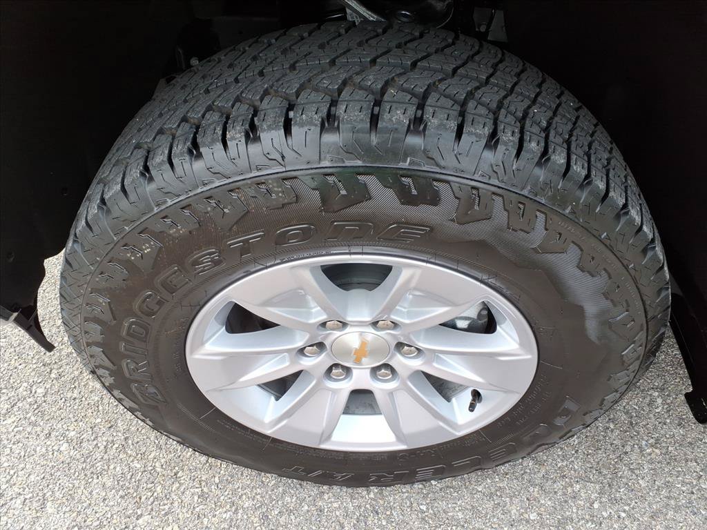 Used 2026 Chevrolet Silverado 1500 W/T w/ WT Value Package AWD/4WD image 10