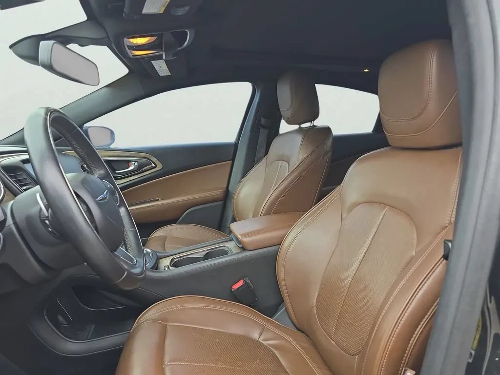 Used 2016 Chrysler 200 C w/ Premium Group FWD image 9
