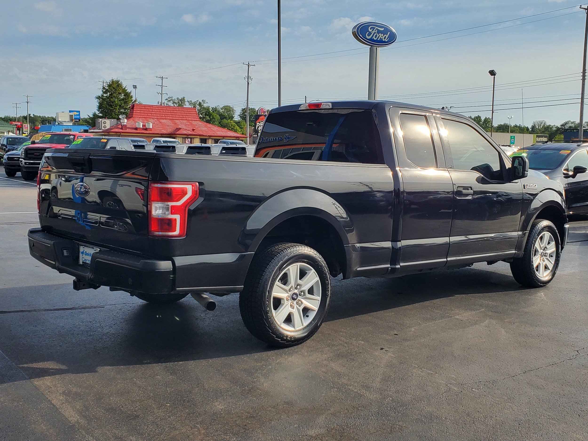 Used 2019 Ford F150 XLT RWD image 4