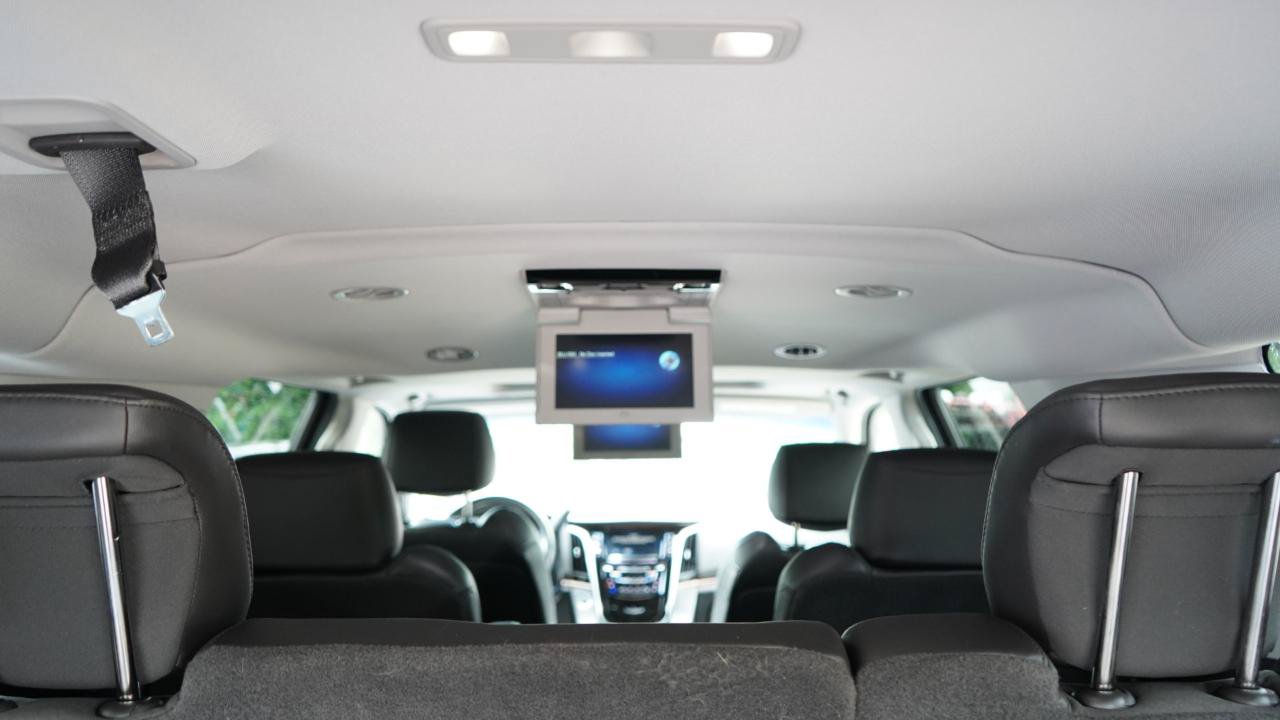 Used 2019 Cadillac Escalade ESV Luxury AWD/4WD image 62