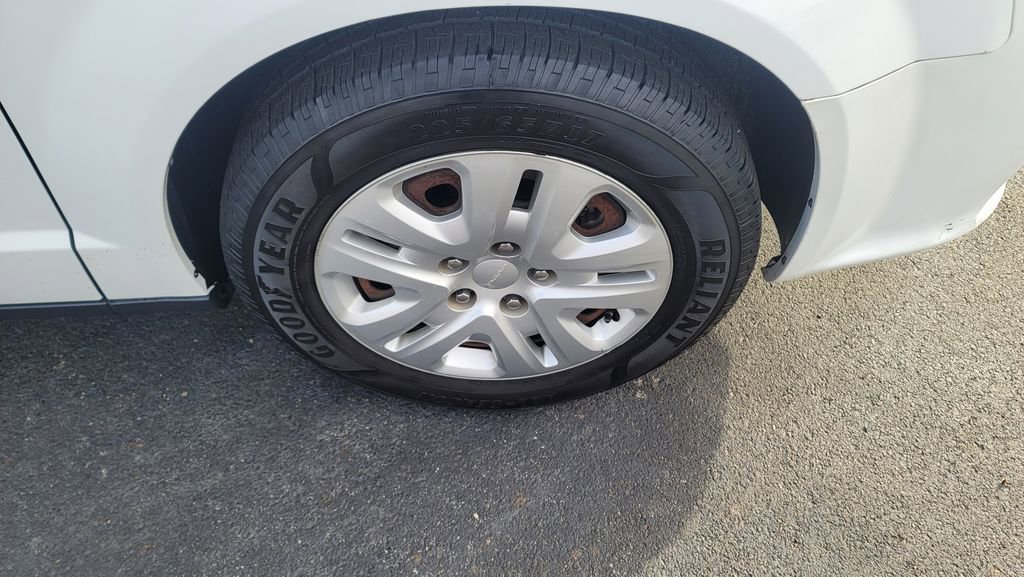 Used 2016 Dodge Grand Caravan American Value Package image 15