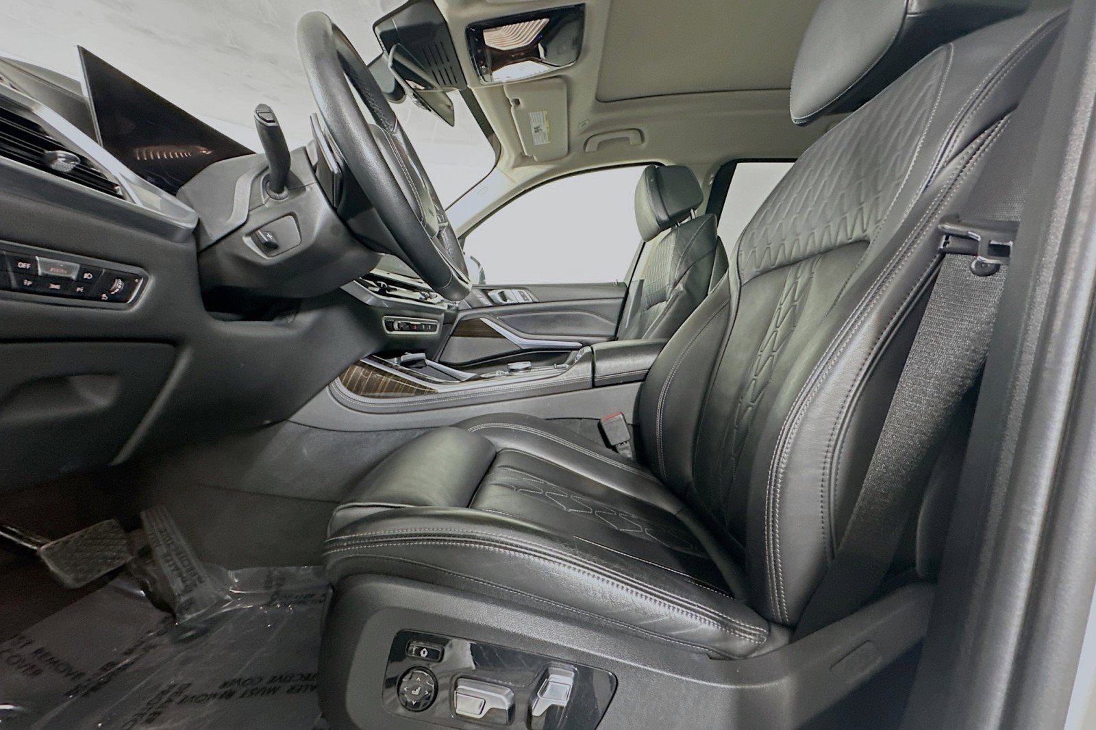 Used 2023 BMW X7 xDrive40i image 19