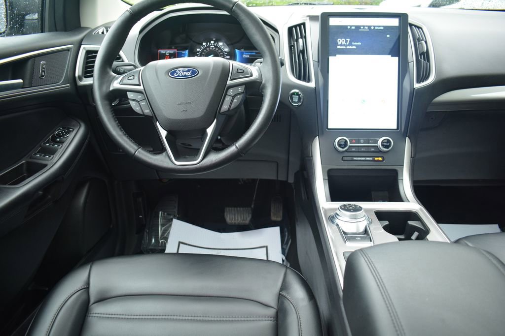 Used 2023 Ford Edge SEL w/ Convenience Package AWD/4WD image 3