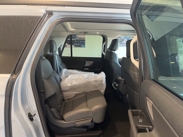 New 2025 Ford Expedition Max Active image 19