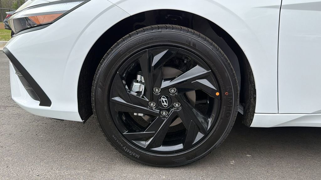 New 2026 Hyundai Elantra Sport w/ Cargo Package image 11