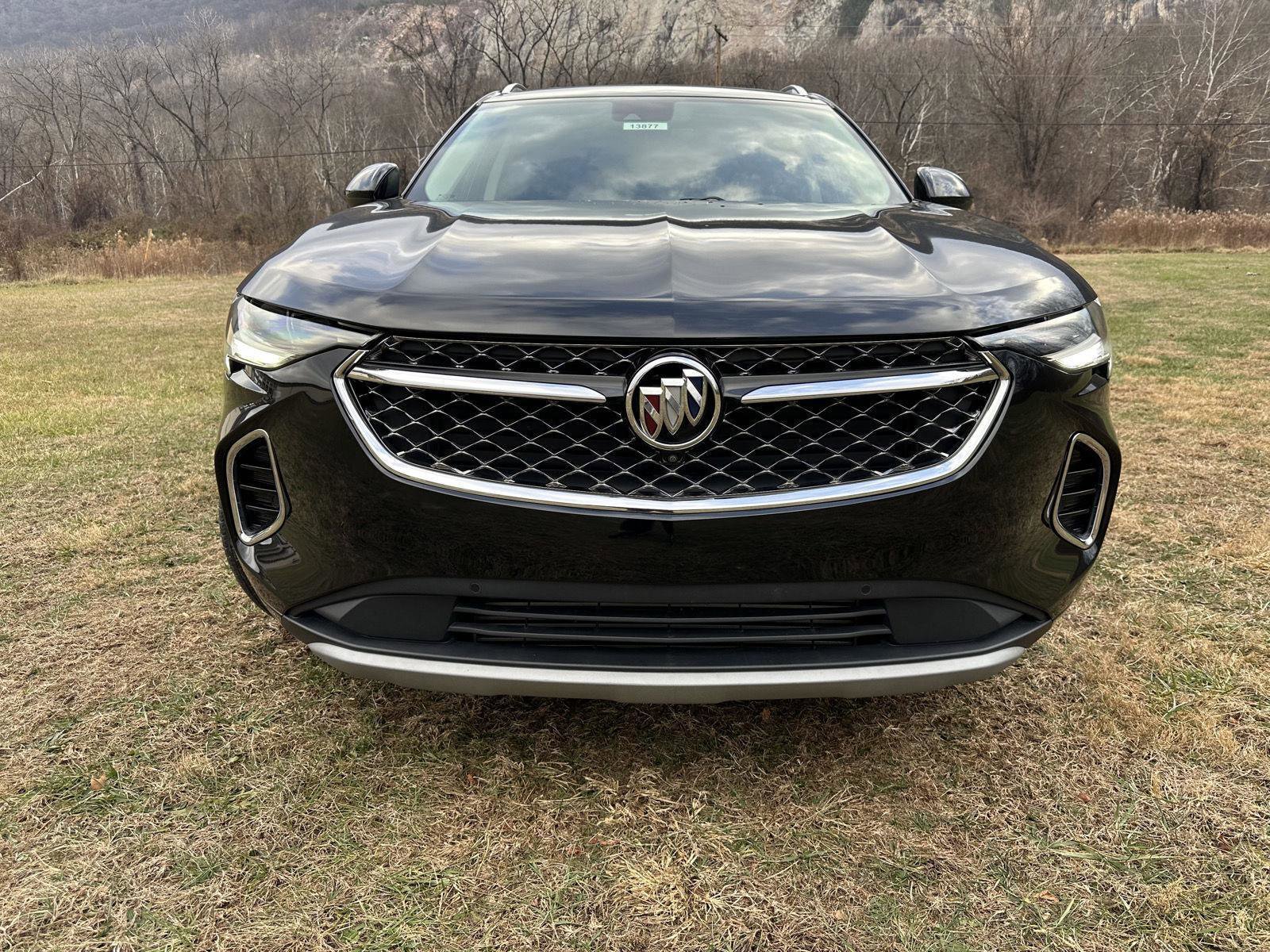 Used 2023 Buick Envision Avenir image 2