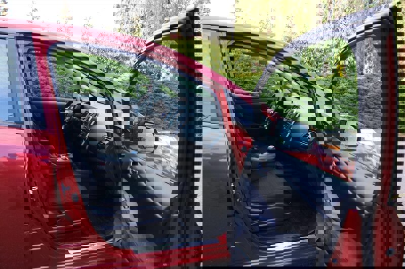 Used 2015 Nissan Leaf S w/ Charge Package FWD image 14