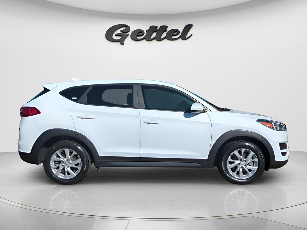 Used 2020 Hyundai Tucson SE w/ Cargo Package FWD image 3