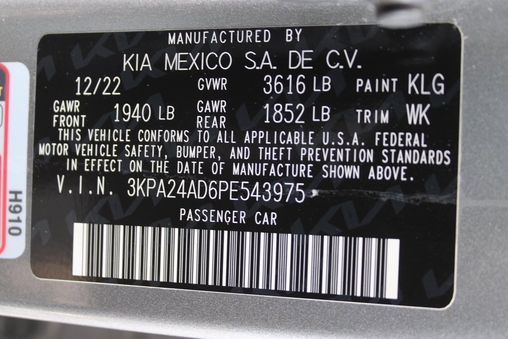Used 2023 Kia Rio S image 31