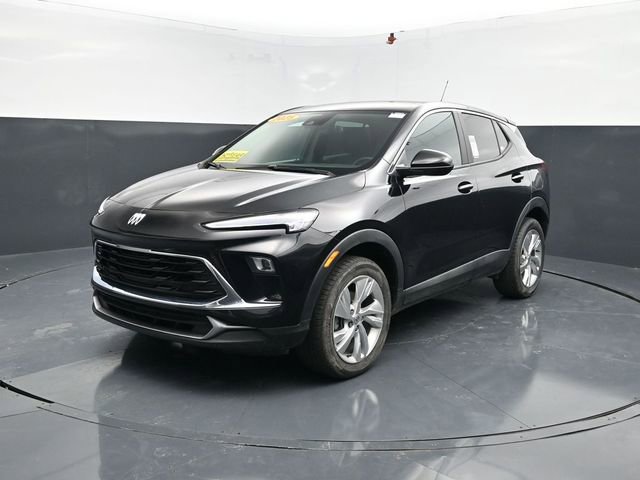 Used 2025 Buick Encore GX Preferred AWD/4WD image 4