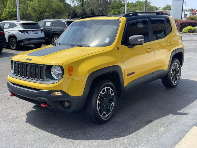 Used 2017 Jeep Renegade Trailhawk image 3