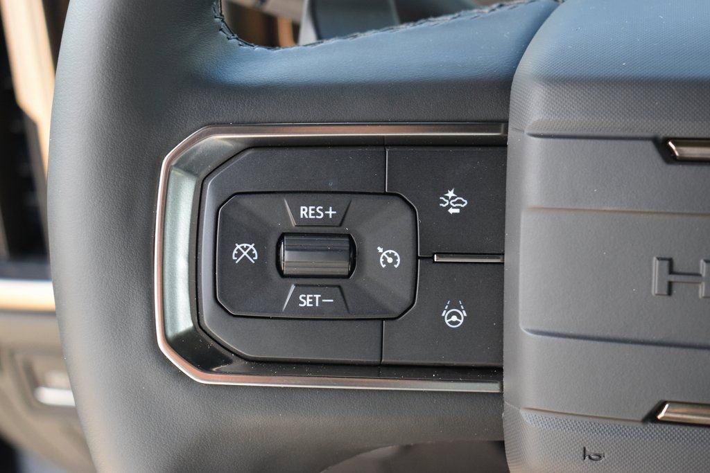 New 2025 GMC Hummer EV 2X w/ LPO, Illumination Package image 18