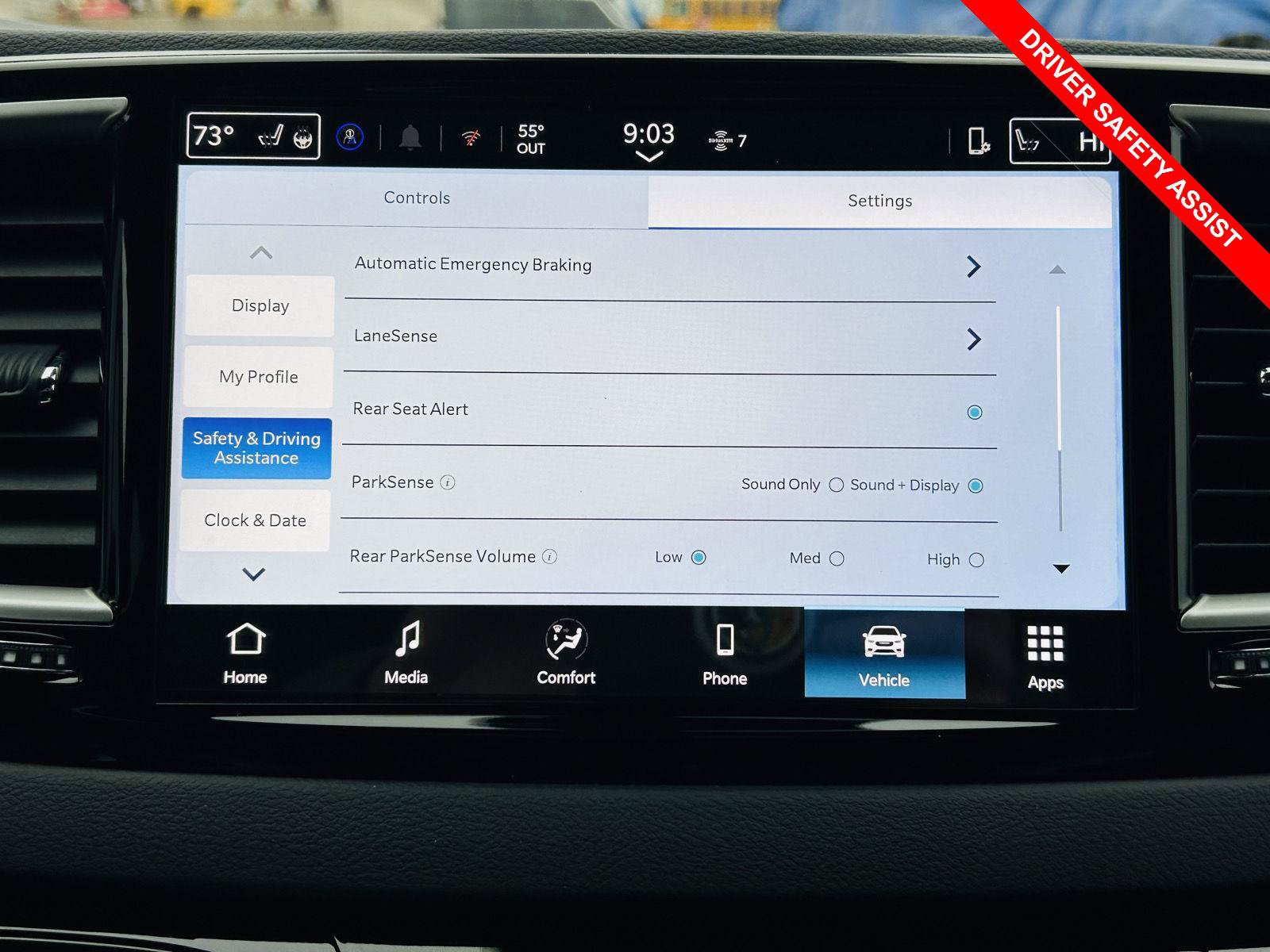 New 2026 Chrysler Voyager LX FWD image 7