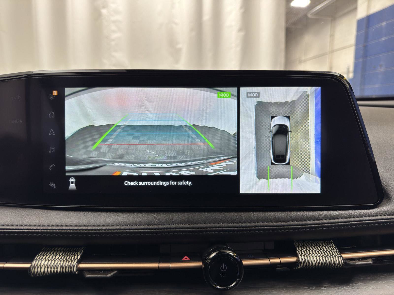 Used 2023 Nissan Ariya FWD image 26