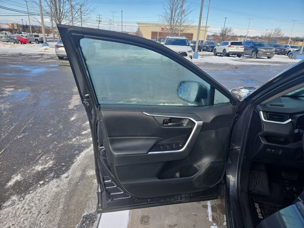Used 2020 Toyota RAV4 LE w/ All Weather Liner Package image 10