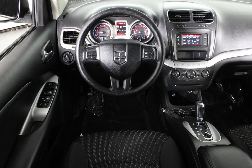 Used 2018 Dodge Journey SE w/ Blacktop Package image 6