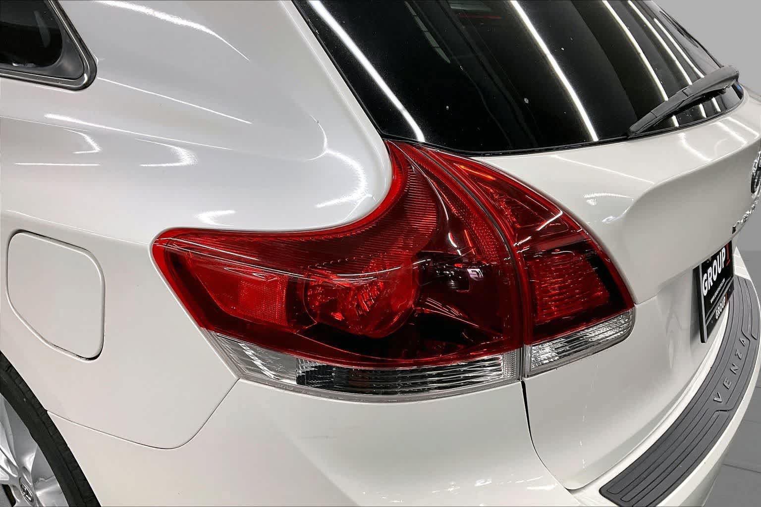 Used 2015 Toyota Venza XLE w/ XLE Premium Package FWD image 29