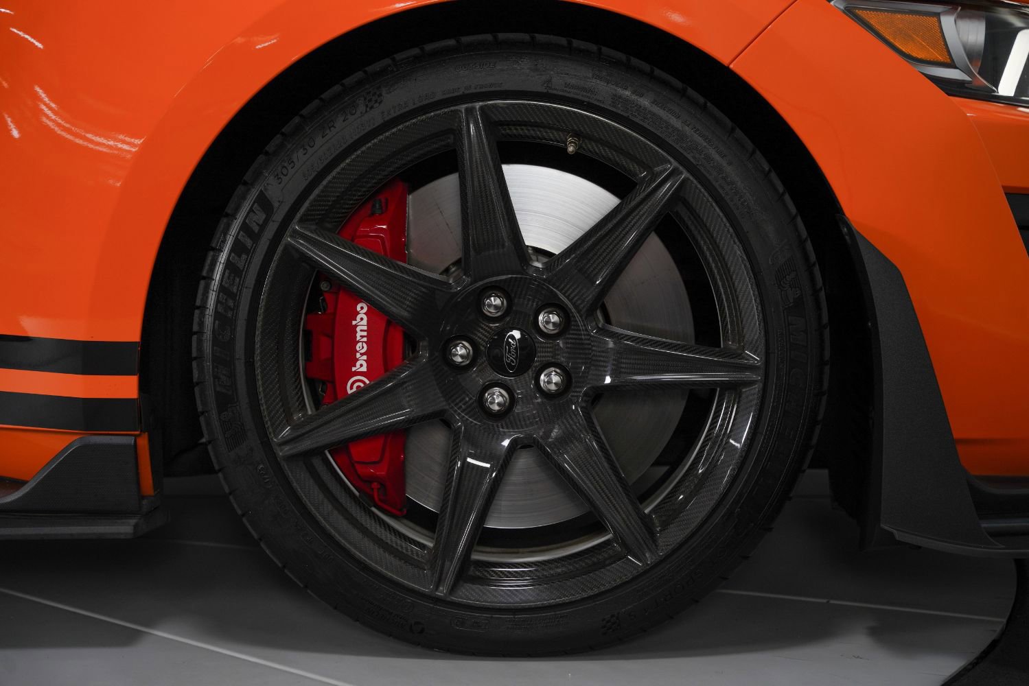 Used 2020 Ford Mustang Shelby GT500 w/ Carbon Fiber Track Pack image 31