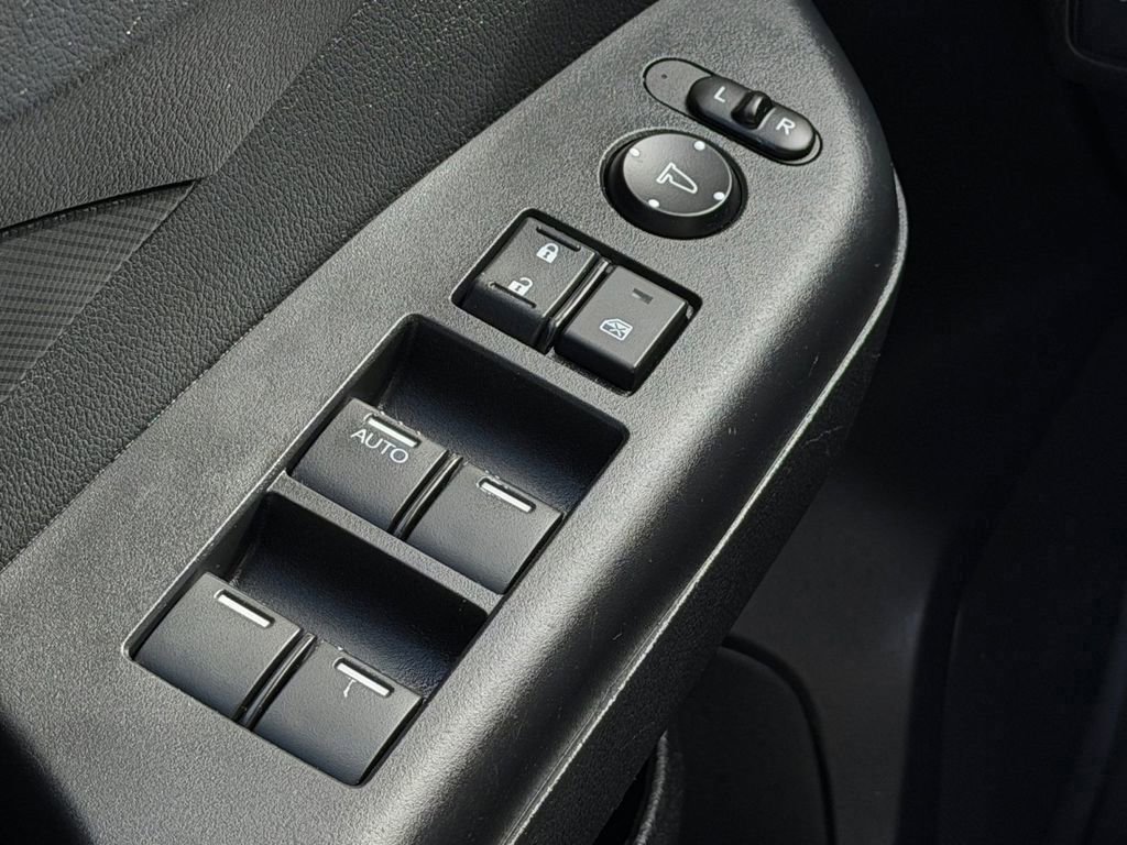 Used 2016 Honda CR-V LX image 18