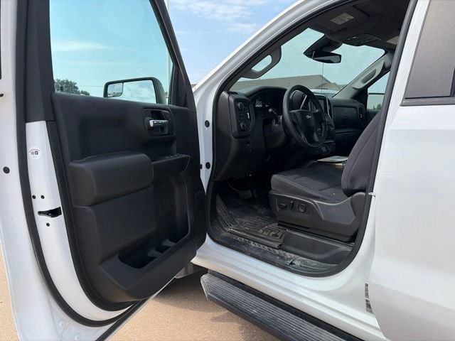 Used 2025 Chevrolet Silverado 1500 Custom AWD/4WD image 10