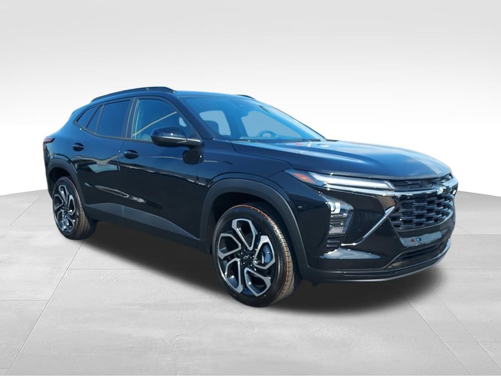 New 2026 Chevrolet Trax RS w/ Driver Confidence Package FWD image 2