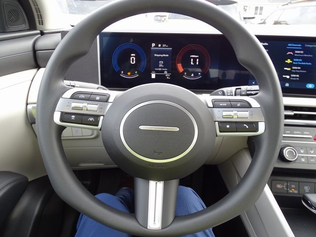 New 2026 Hyundai Tucson SE image 16