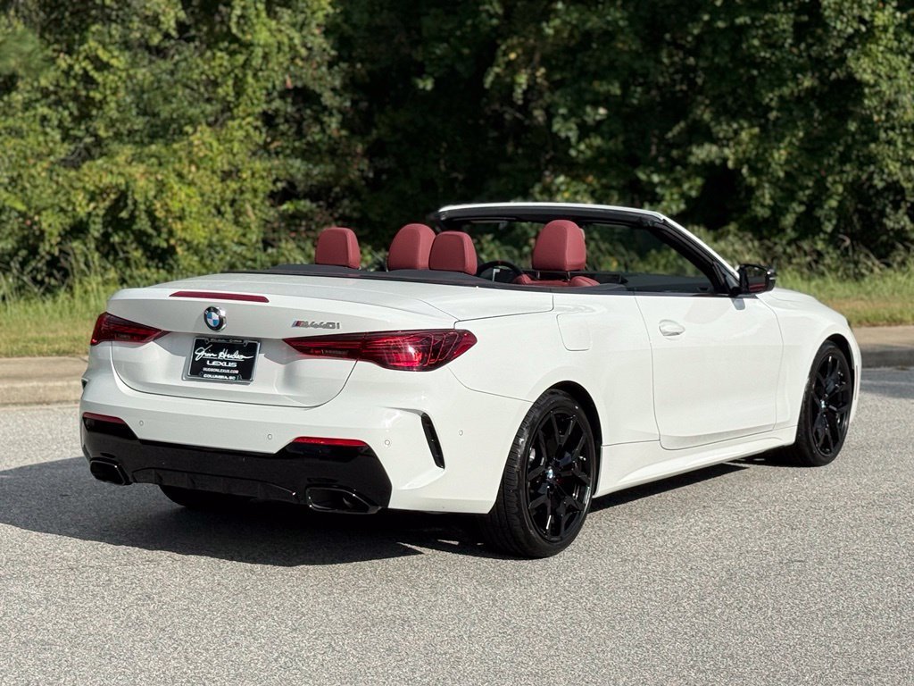 Used 2026 BMW M440i Convertible w/ Premium Package RWD image 13