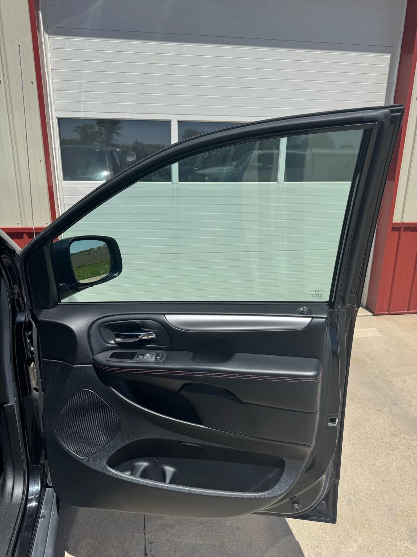 Used 2019 Dodge Grand Caravan GT image 16