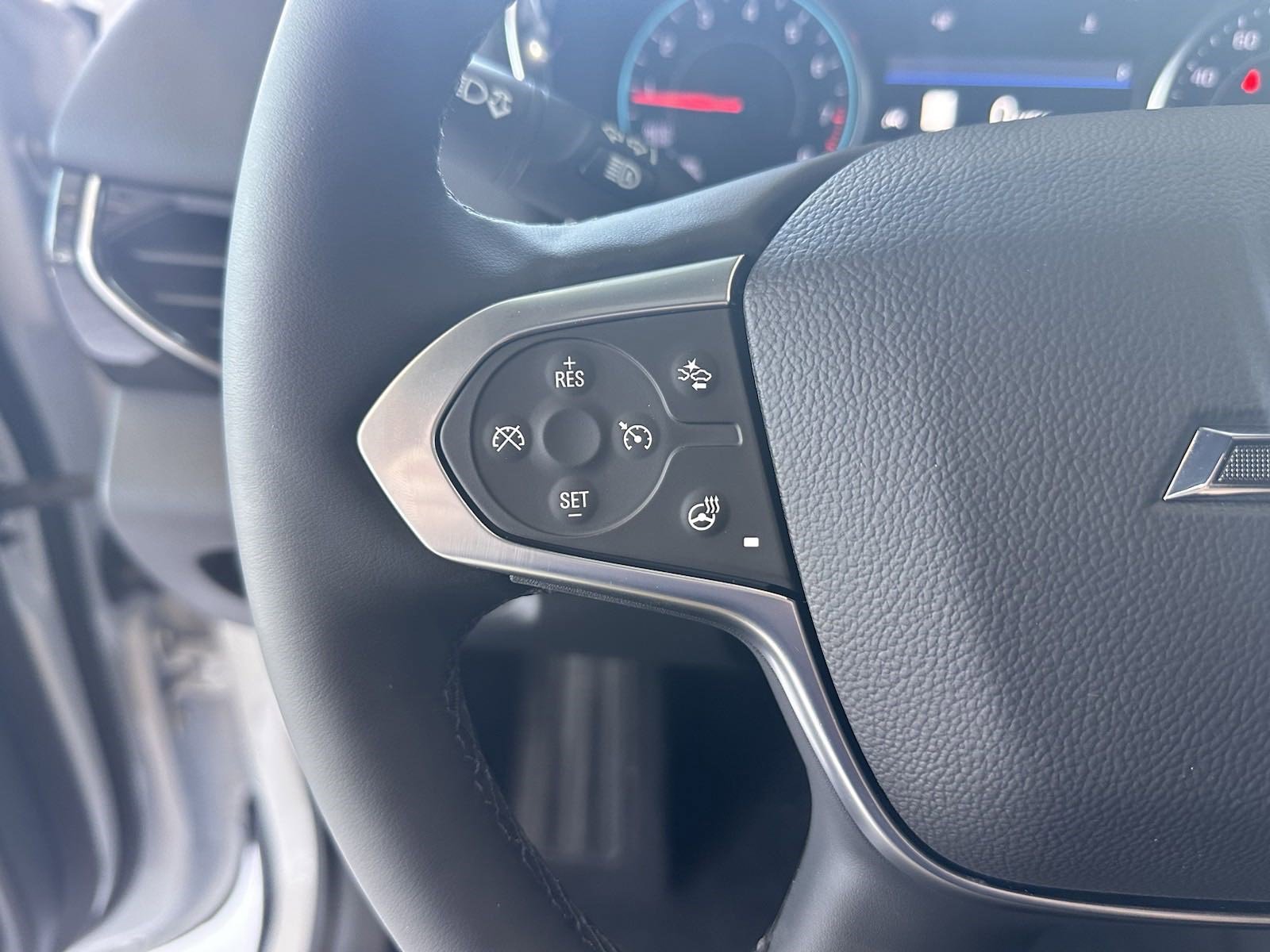 New 2023 Chevrolet Traverse RS w/ LPO, Floor Liner Package image 15