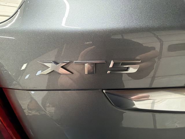 Used 2025 Cadillac XT5 Premium Luxury AWD/4WD image 34