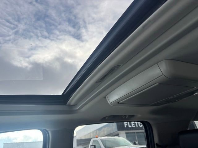 Used 2013 GMC Yukon XL SLT w/ Regional Value Package image 13