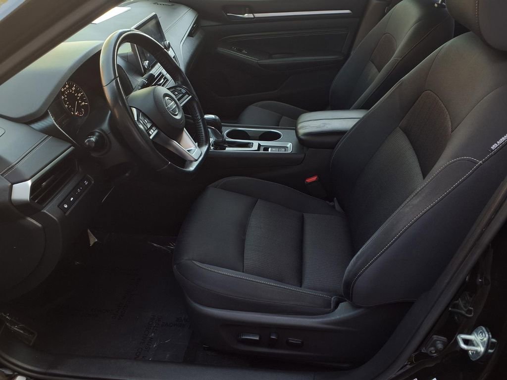 Used 2019 Nissan Altima 2.5 SV image 15