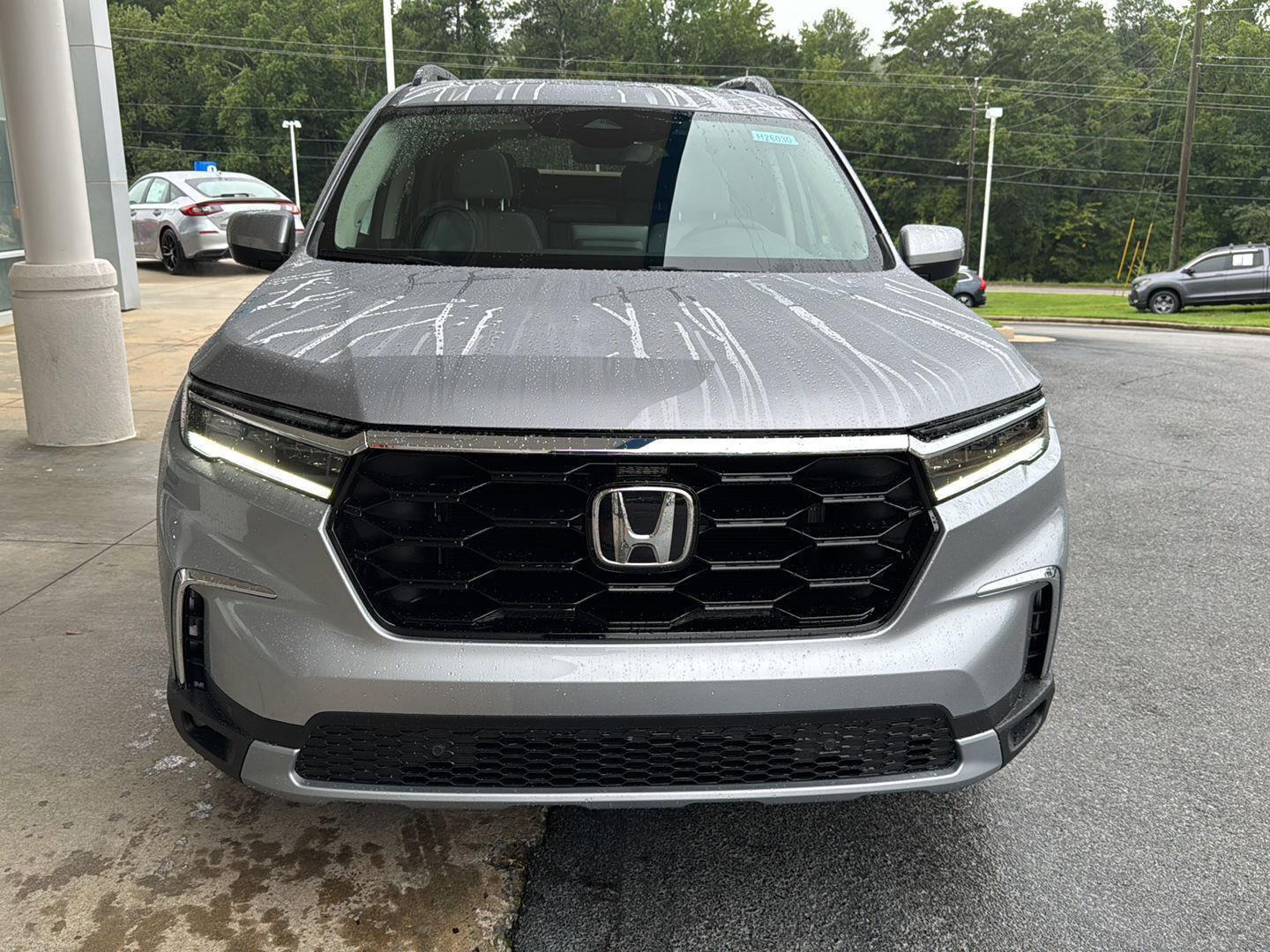 New 2025 Honda Pilot Touring image 7